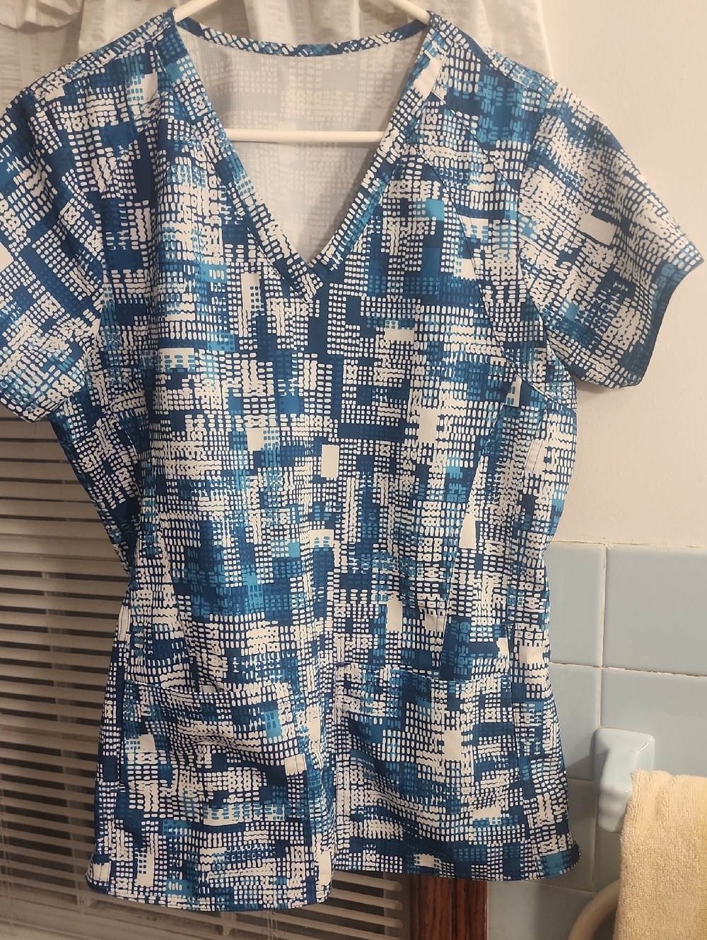 Blue & White Abstract Print V-Neck Top
